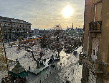 Váci utca-budapest-v-kerulet-vaci-utca_3.jpg